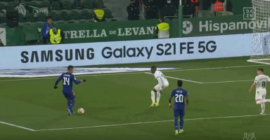 杜兰特连续得分带动全队