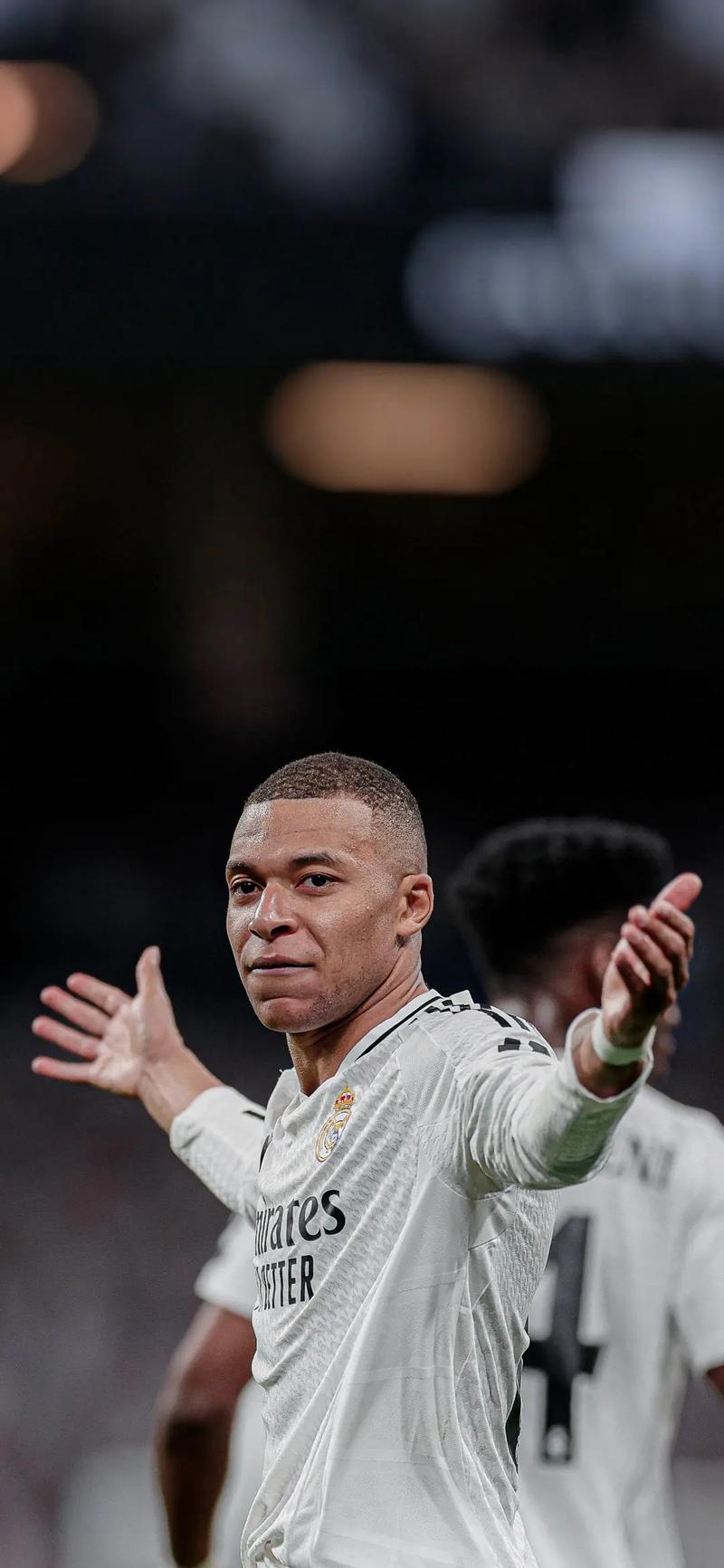 东契奇交易血赚，艾顿越打越猛，他坚信湖人阵容能够夺冠